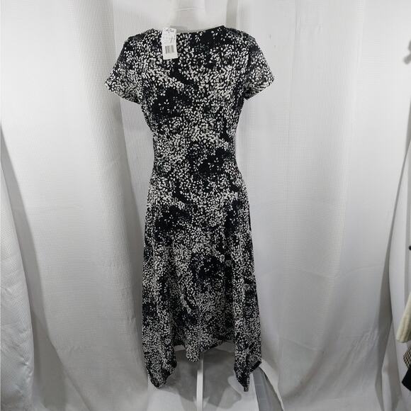 NWT! RONNI NICOLE! SWEET BLACK & WHITE PETIT-PLEAT PATTERN A-LINE DRESS! SZ M - Picture 5 of 11